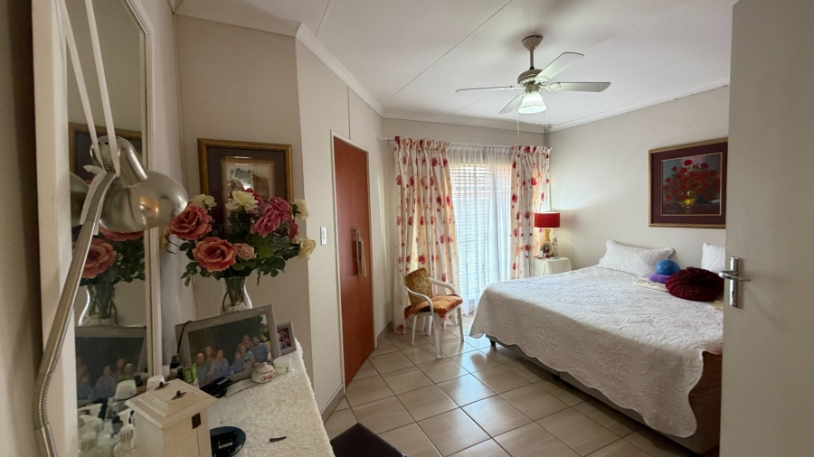 2 Bedroom Property for Sale in Miederpark North West